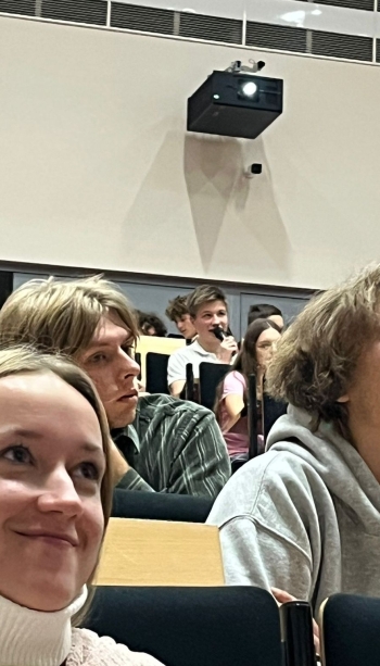 Zdjęcie WhatsApp 2025-11-04 o 21.58.39_56572bd3