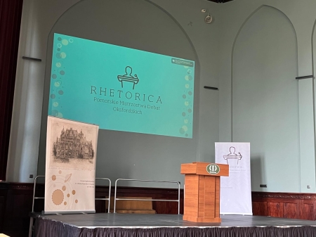 Klub Debat - awans do finałów ''Rhetorica''