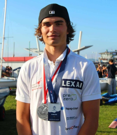 Sukces ucznia klasy 3B na Mistrzostwach Polski w windsurfingu
