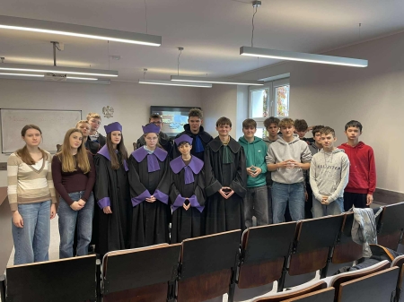 Klasa 1B na Wydziale Prawa i Administracji Uniwersytetu WSB Merito