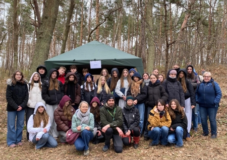 Klasa 1C na obrączkowaniu ptaków 